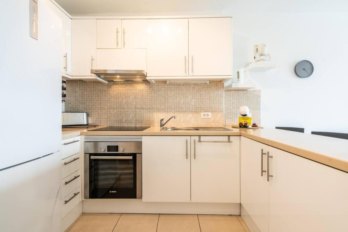 Superbe Appartement A Las Americas Torres Del Sol อาโรนา ภายนอก รูปภาพ